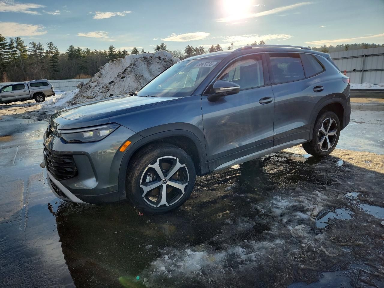 2025 Volkswagen Tiguan se