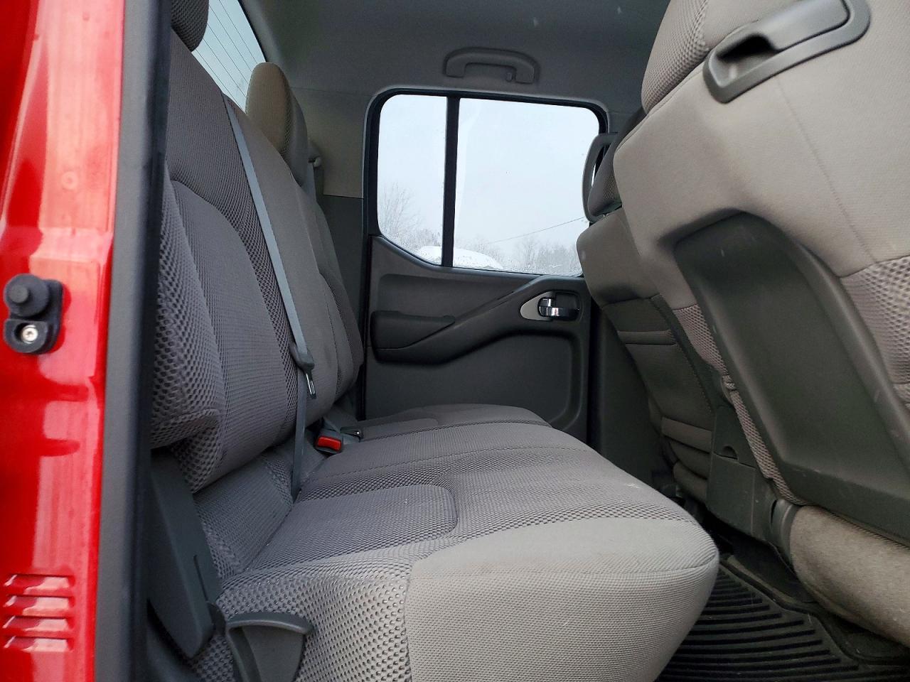 2011 Nissan Frontier S
