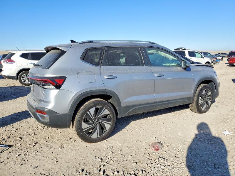 2025 Volkswagen Taos se