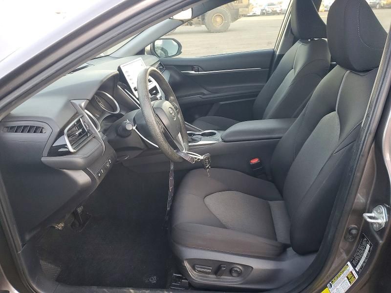 2021 Toyota Camry le