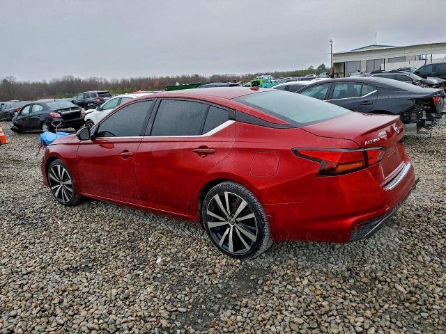 2020 Nissan Altima sr