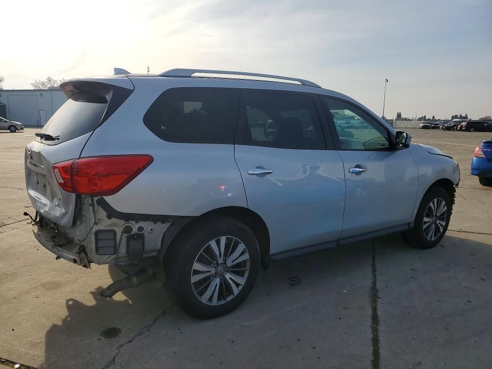 2020 Nissan Pathfinder sl