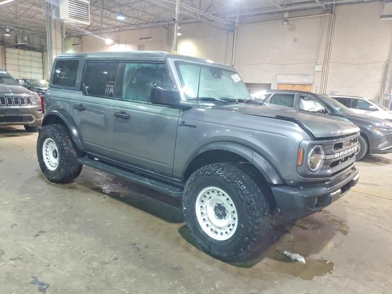 2021 Ford Bronco Base