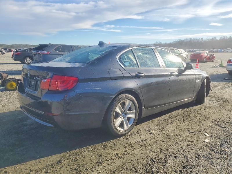 2013 BMW 528 i