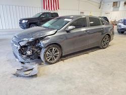 KIA Vehiculos salvage en venta: 2023 KIA Forte lx