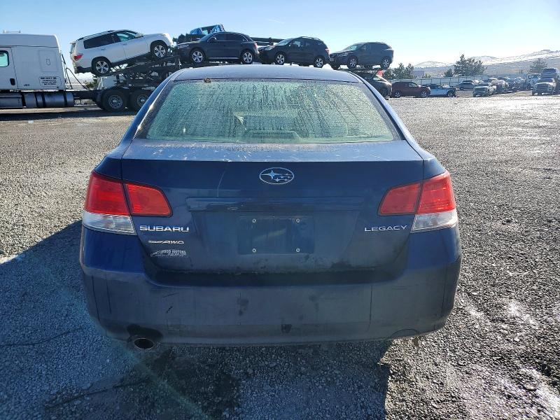 2010 Subaru Legacy 2.5i Premium