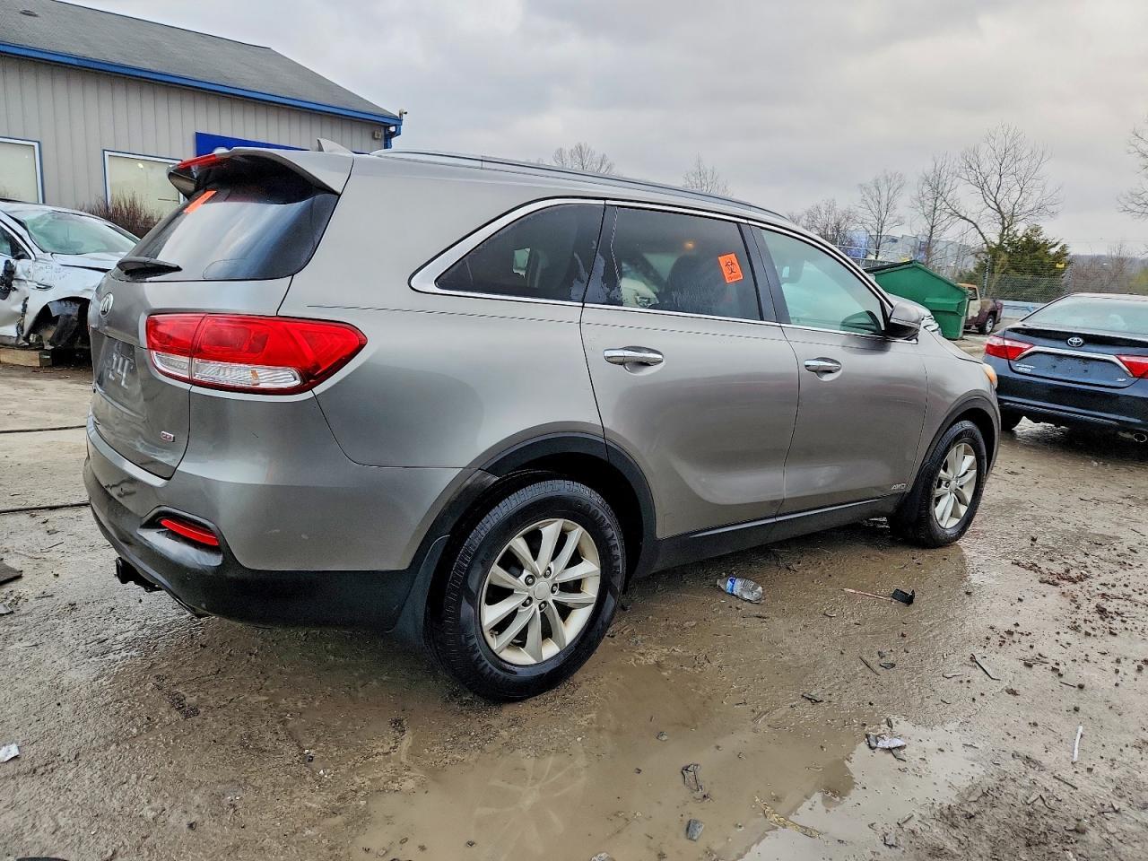 2016 KIA Sorento lx
