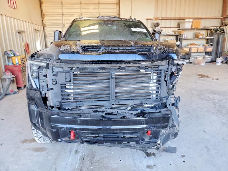 2024 GMC Sierra K2500 AT4