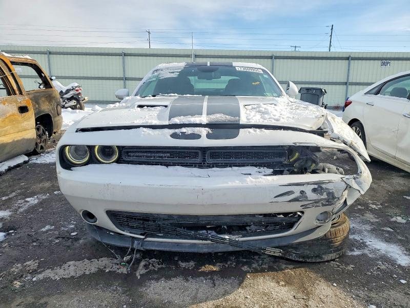 2017 Dodge Challenger sxt