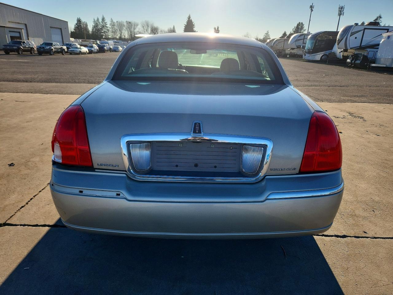 2007 Lincoln Town car Signature Limited