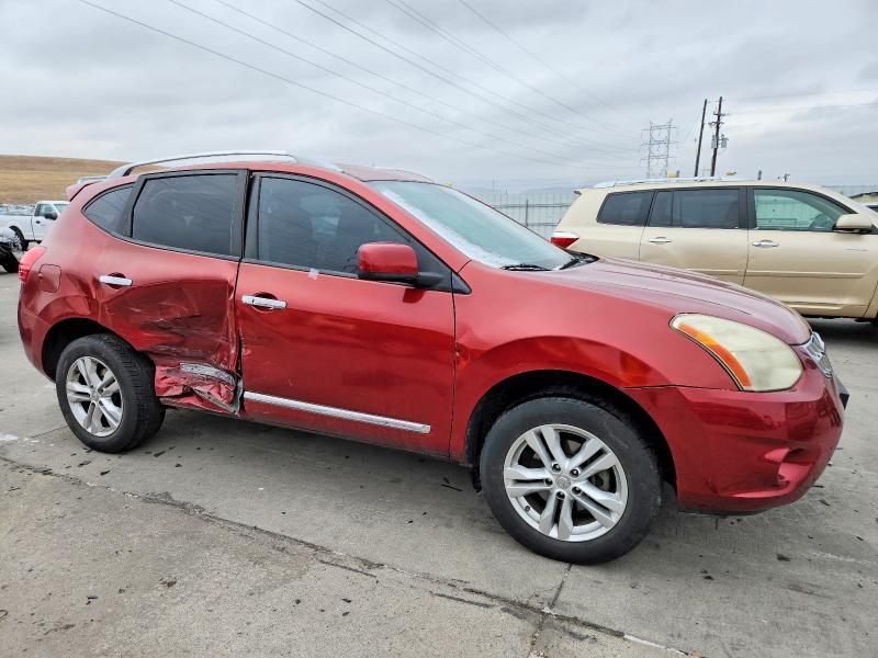2013 Niss Rogue s