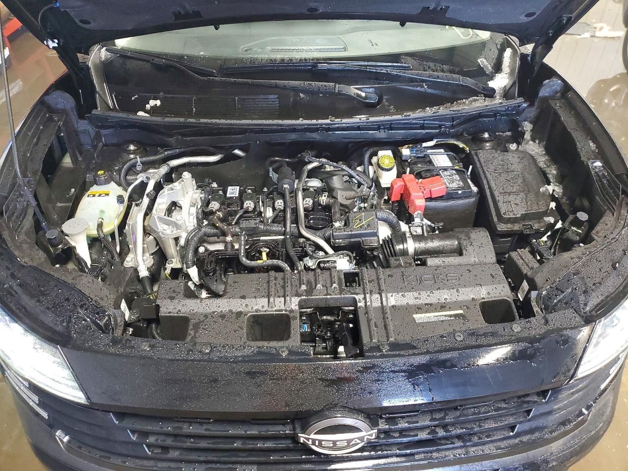 2025 Nissan Kicks sv