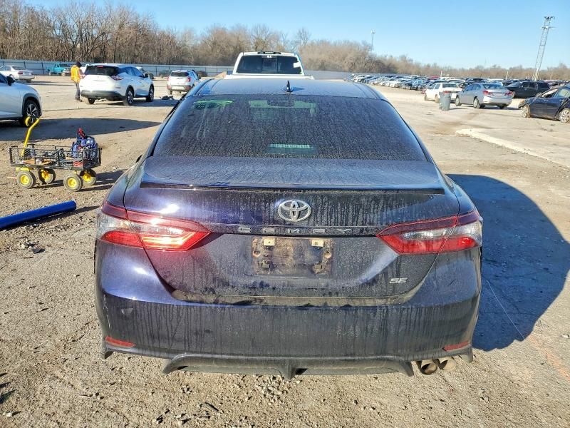 2022 Toyota Camry se