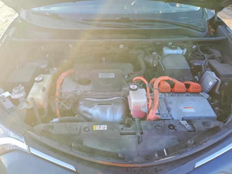 2018 Toyota Rav4 hv le