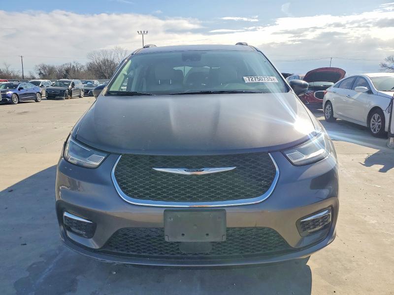 2021 Chrysler Pacifica Touring