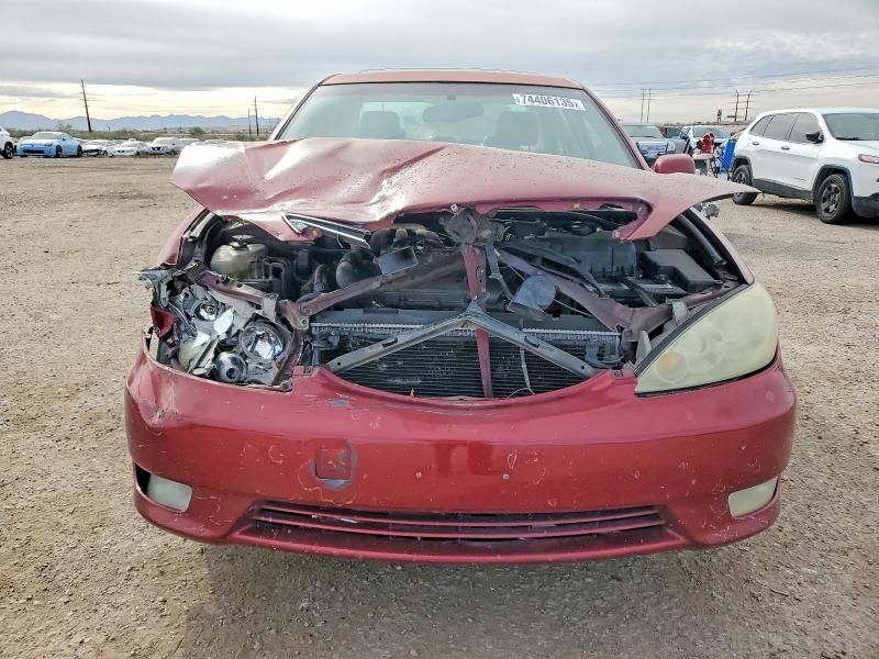 2005 Toyota Camry le