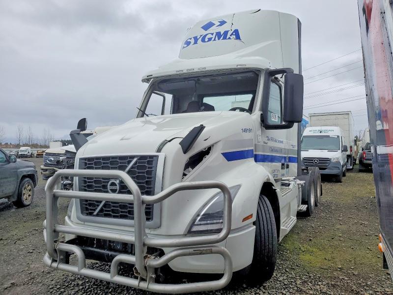 2025 Volvo VNR Semi Truck