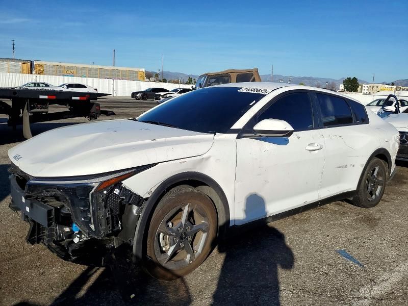 2025 KIA K4 lx
