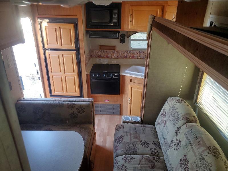 2008 Wildwood BY Forest River Travel TRA-Camper