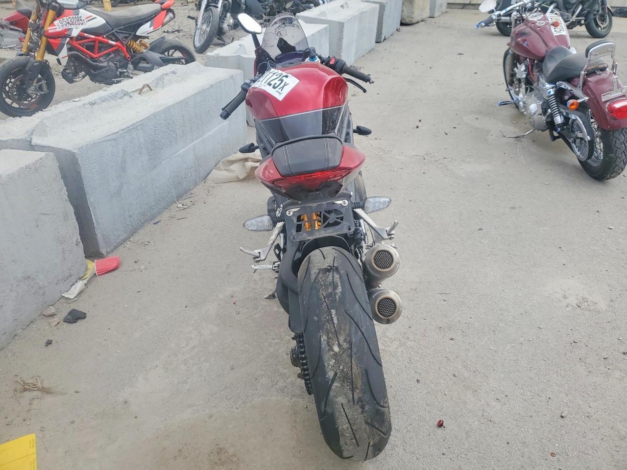 2023 Trum 2023 Triumph Speed Triple RR