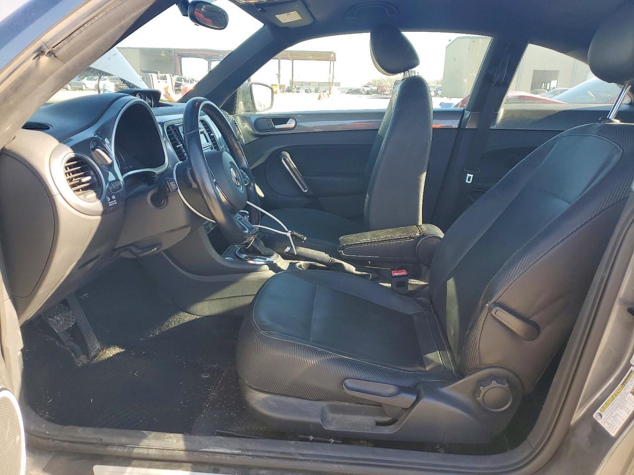 2013 Volkswagen Beetle