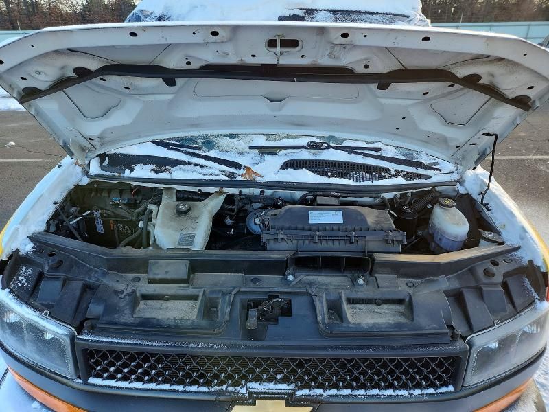 2021 Chevrolet Express 2500 Utility / Service van