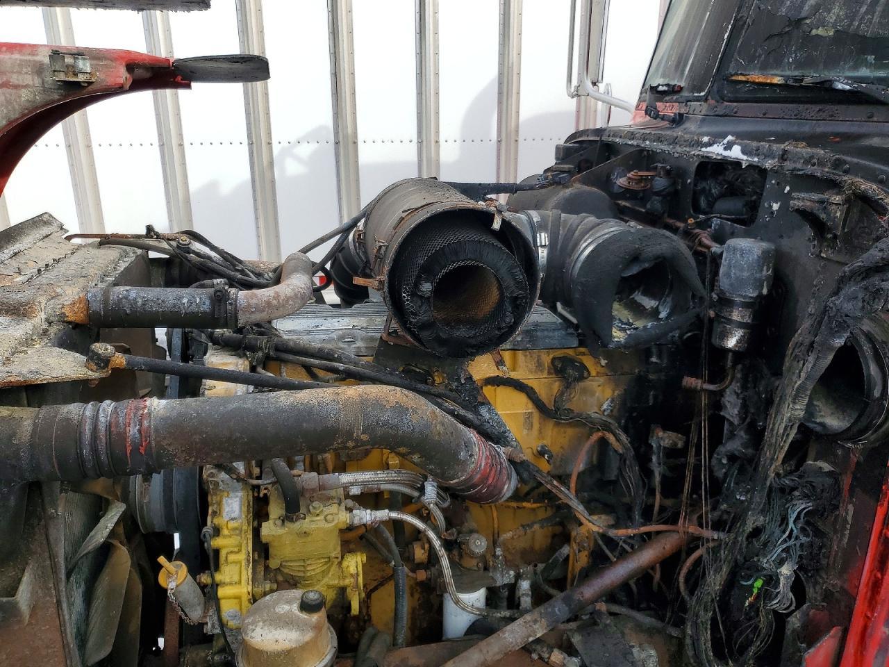 2006 Peterbilt 378 Semi Truck