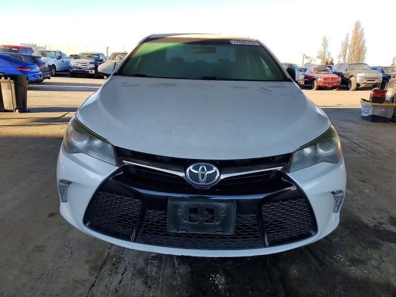 2015 Toyota Camry le