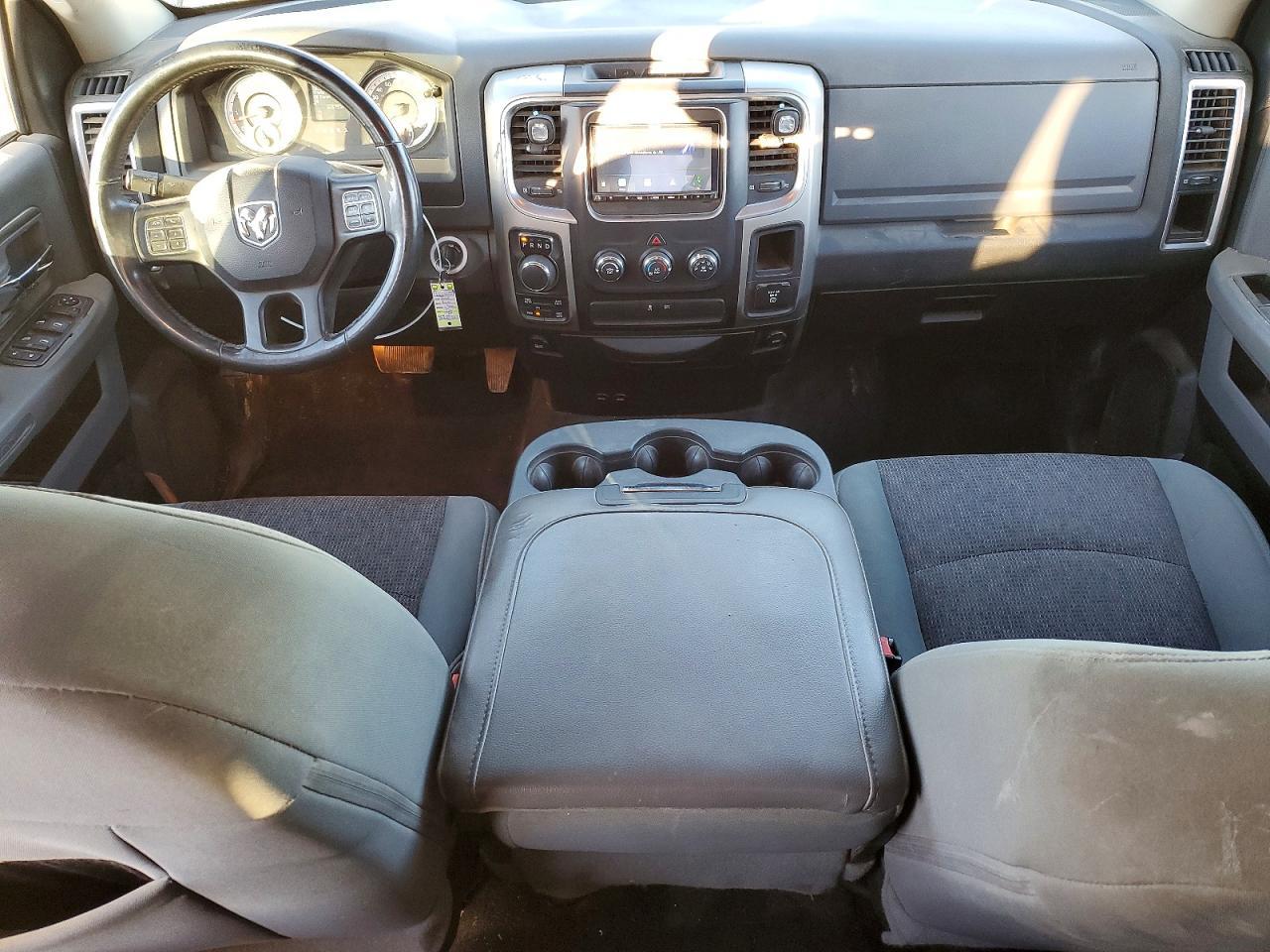2015 Dodge Ram 1500 slt
