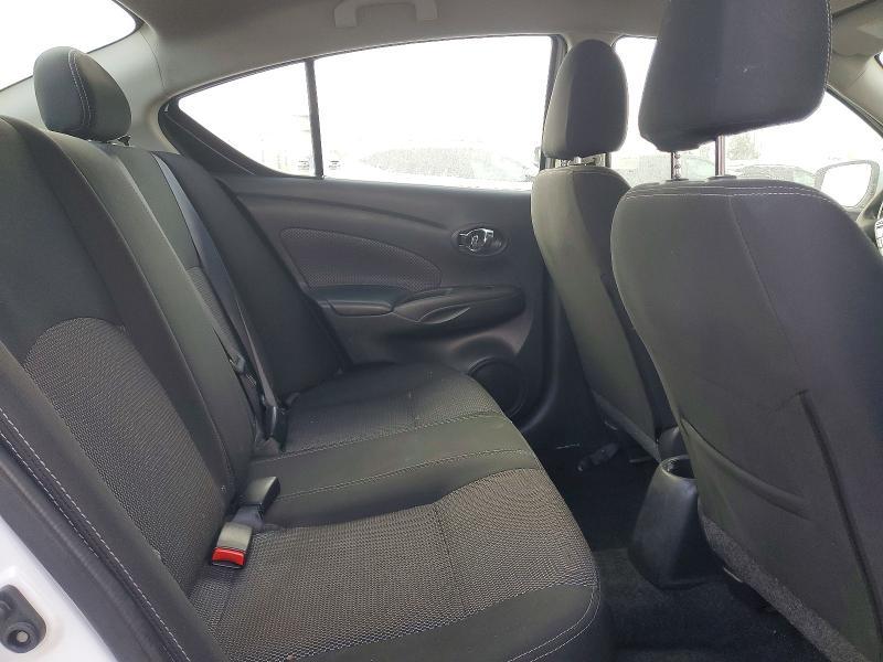 2019 Nissan Versa s