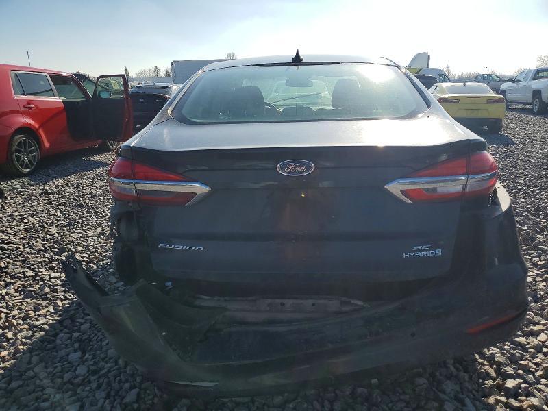 2019 Ford Fusion se