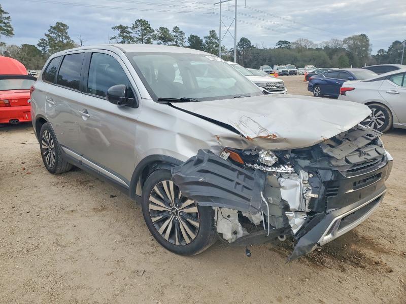 2019 Mitsubishi Outlander es