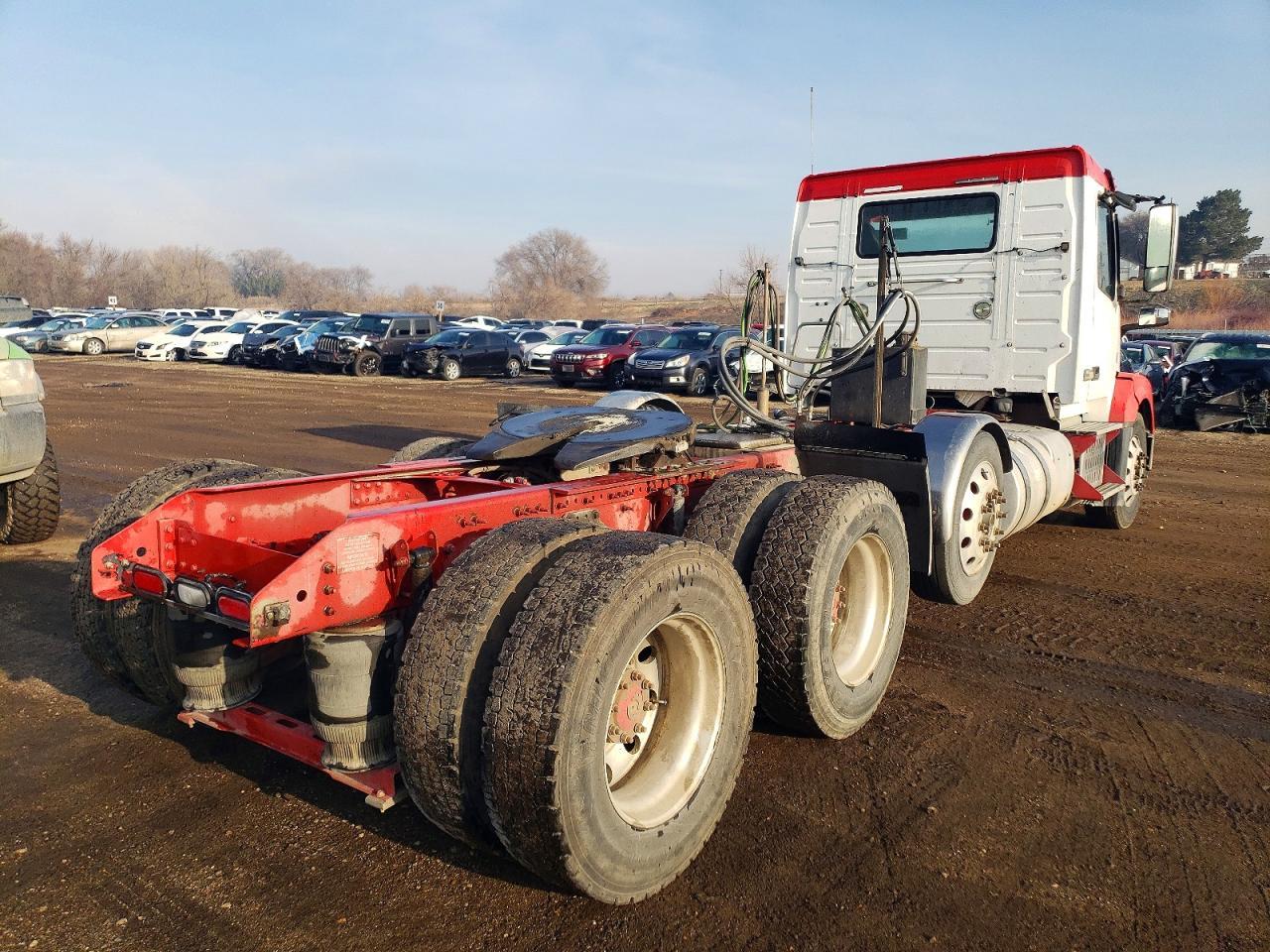 2016 Volvo VNL Semi Truck