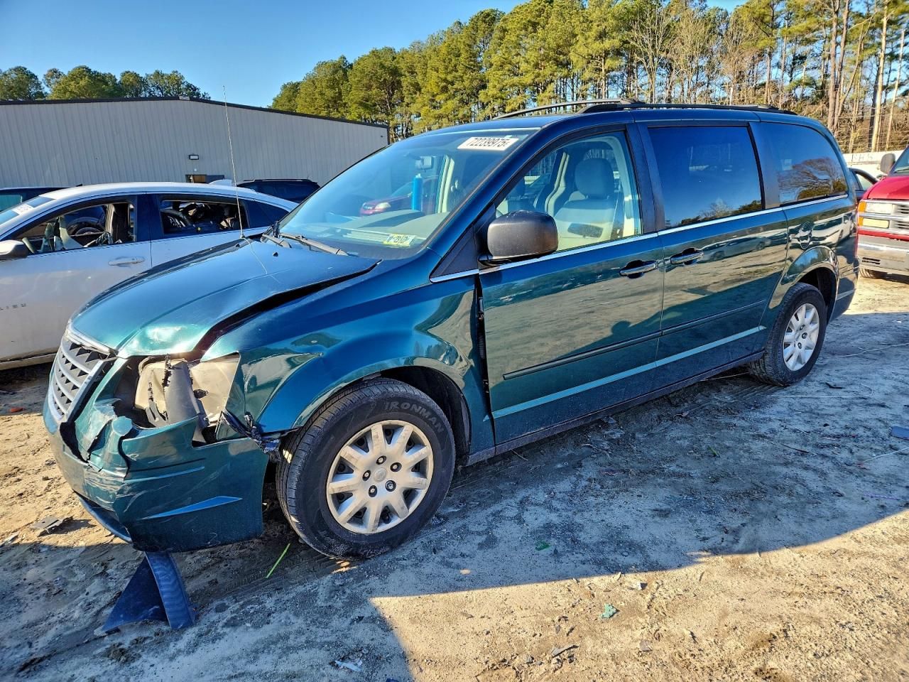 2009 Chrysler Town & Country lx