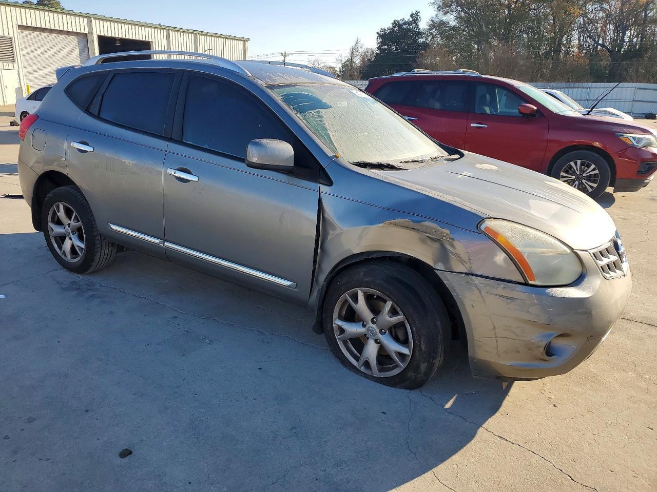 2011 Nissan Rogue s