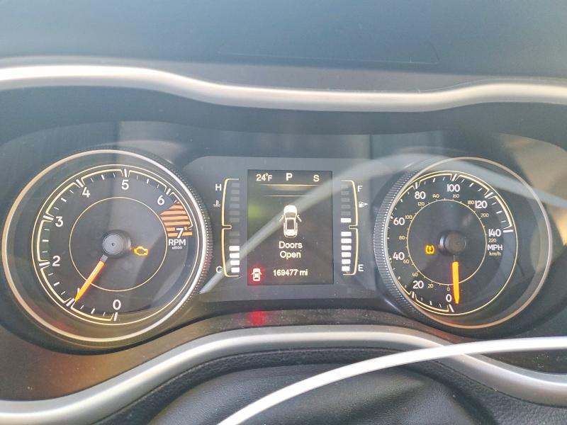 2016 Jeep Cherokee Sport