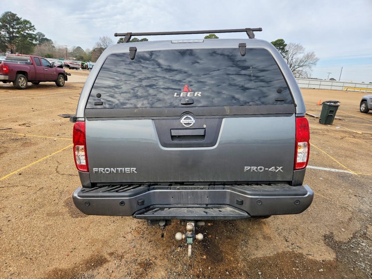 2016 Nissan Frontier s