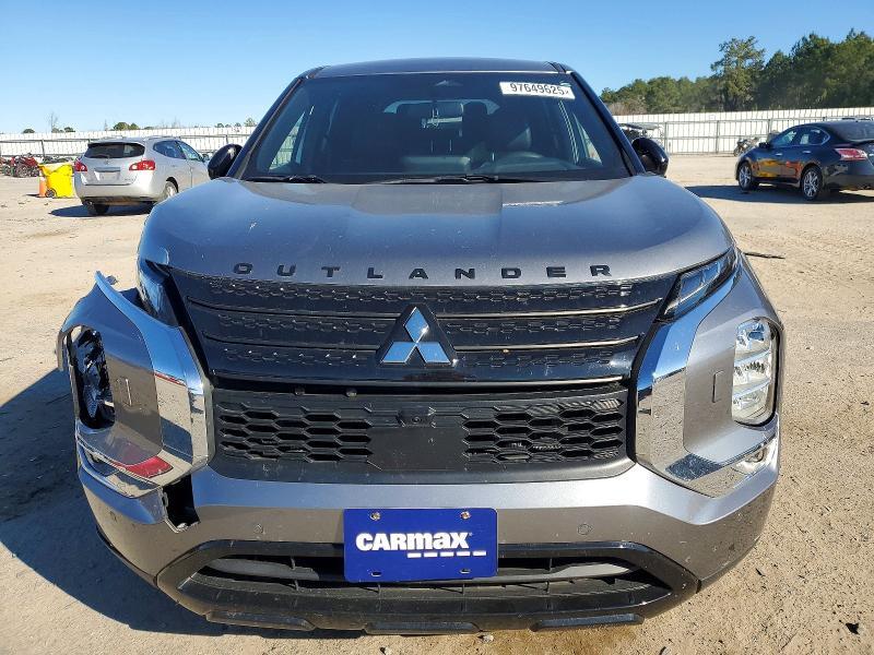 2023 Mitsubishi Outlander se