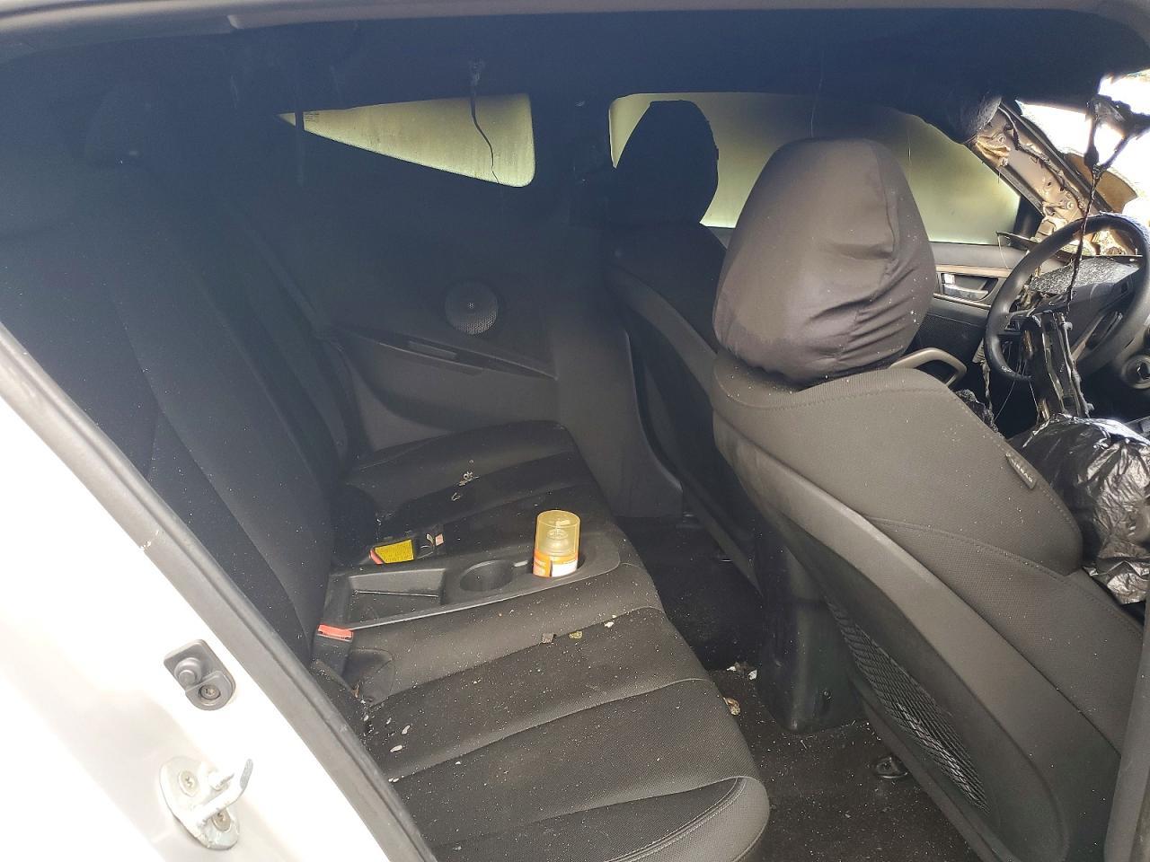 2016 Hyundai Veloster Base