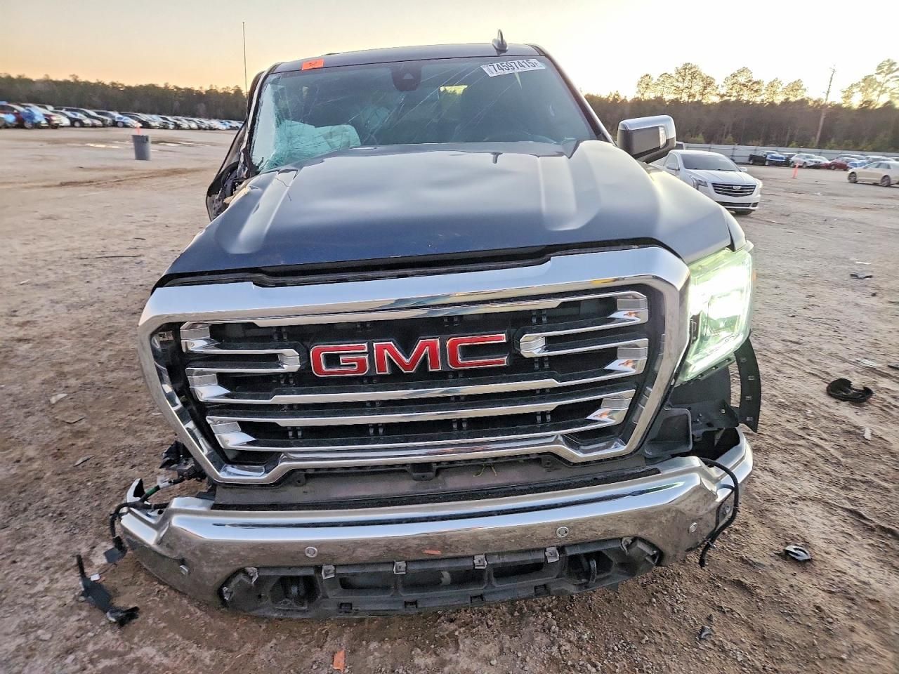 2019 GMC Sierra K1500 slt