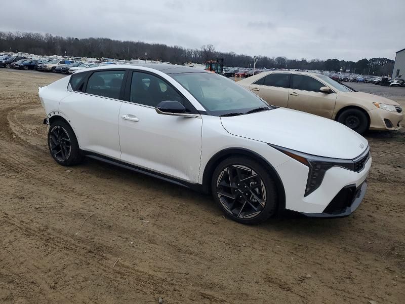 2025 KIA K4 gt Line