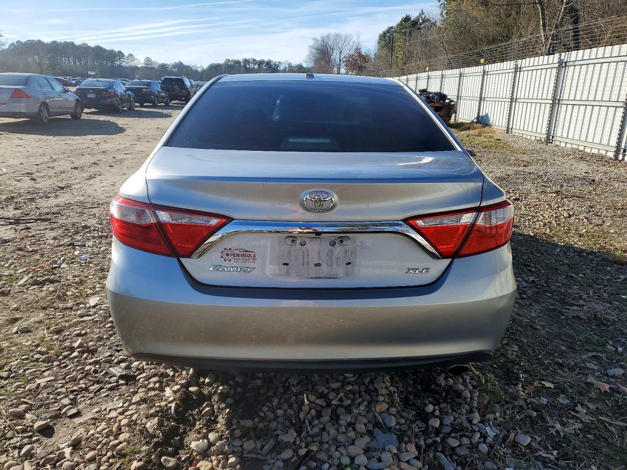 2015 Toyota Camry le