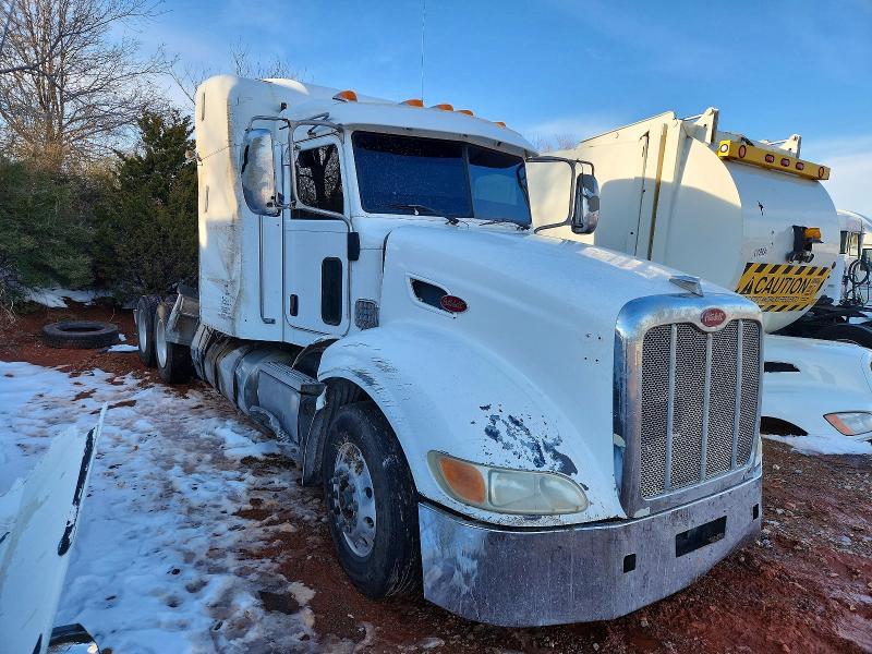 2009 Peterbilt 389 Semi Truck