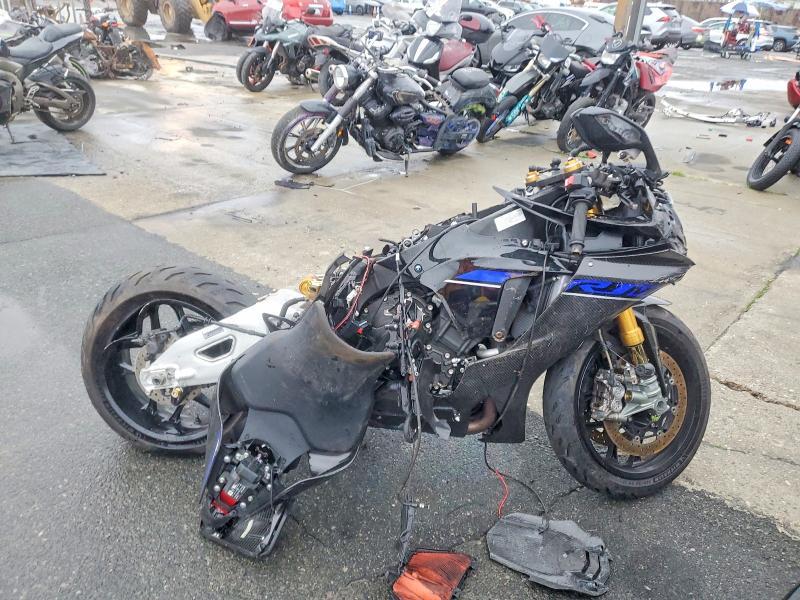 2024 Yamaha YZFR1M C