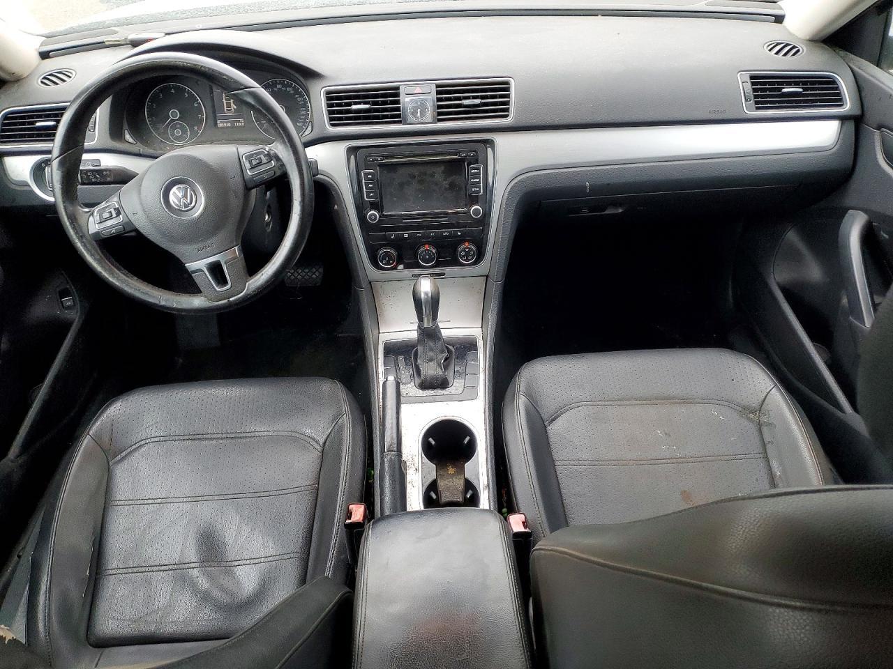 2013 Volkswagen Passat se