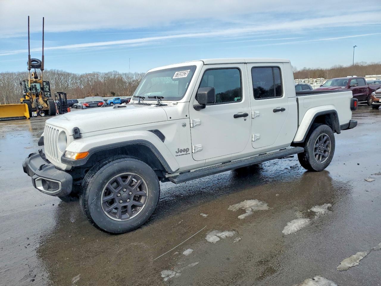 2023 Jeep Gladiator Overland