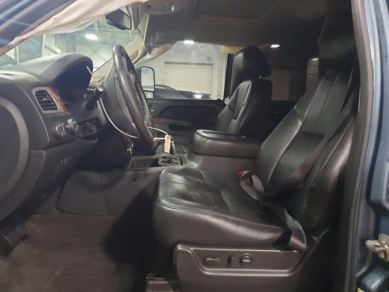 2011 Chevrolet Avalanche lt