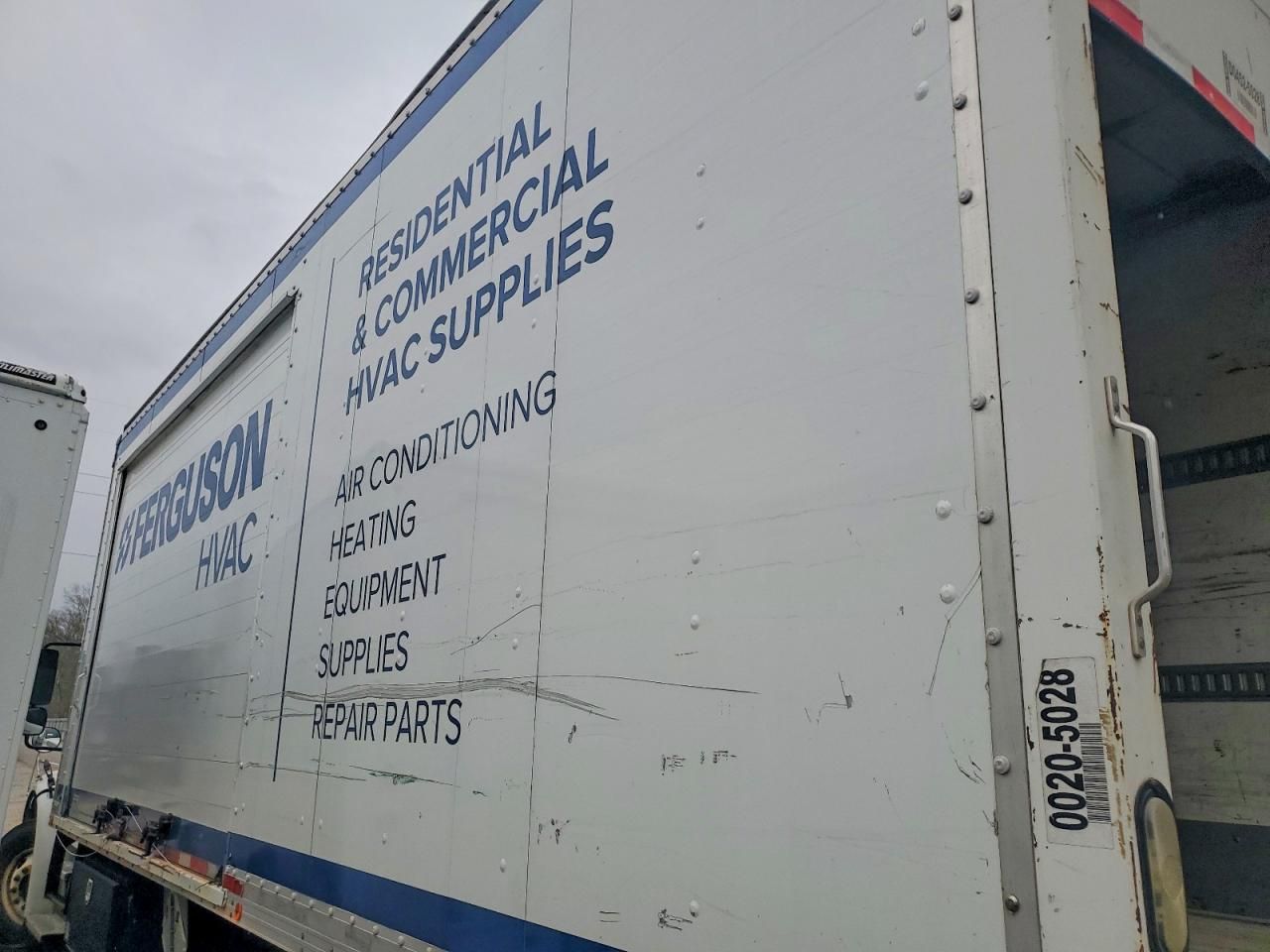 2015 Freightliner Business Class M2 BOX Truck