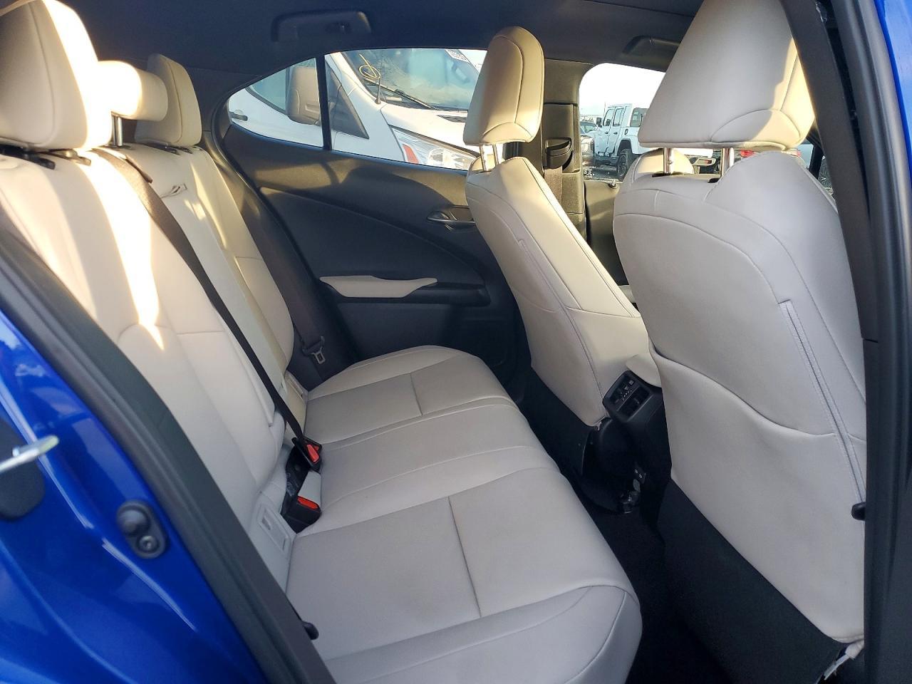 2025 Lexus Ux 300h Base