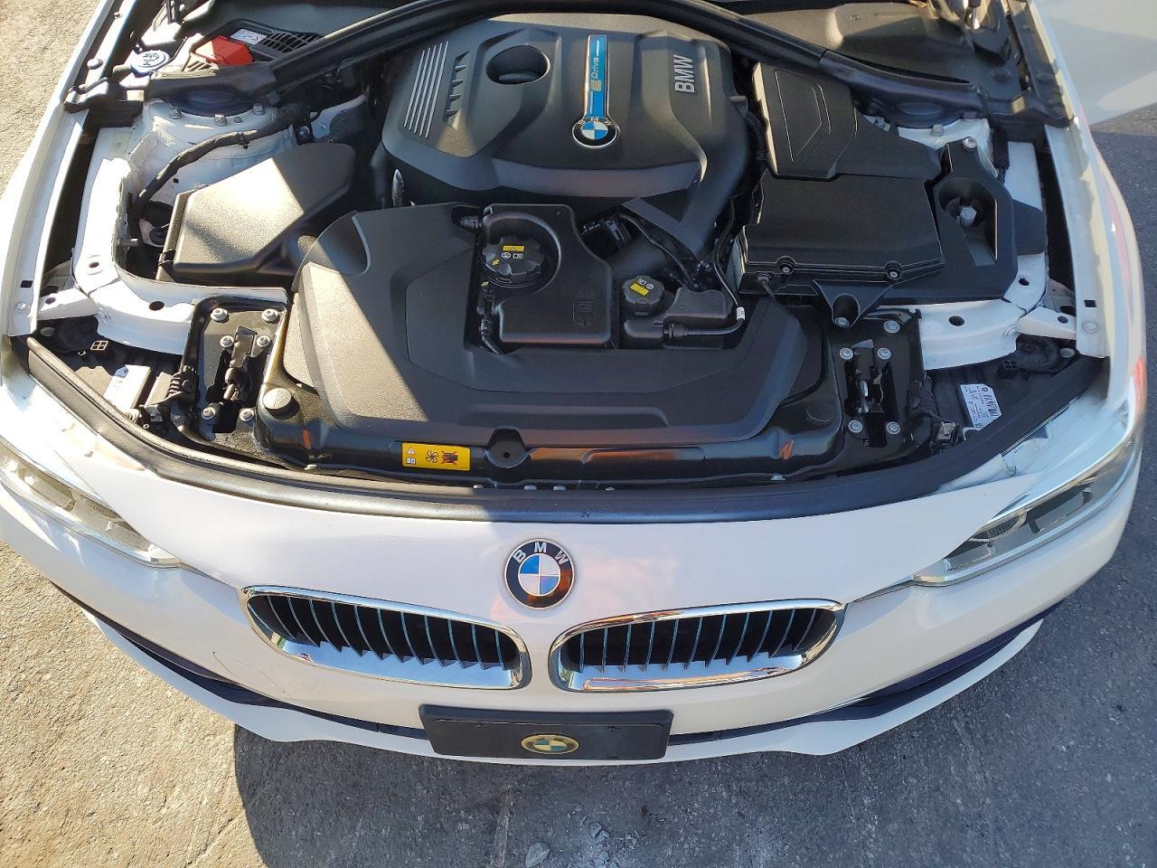 2018 BMW 330e